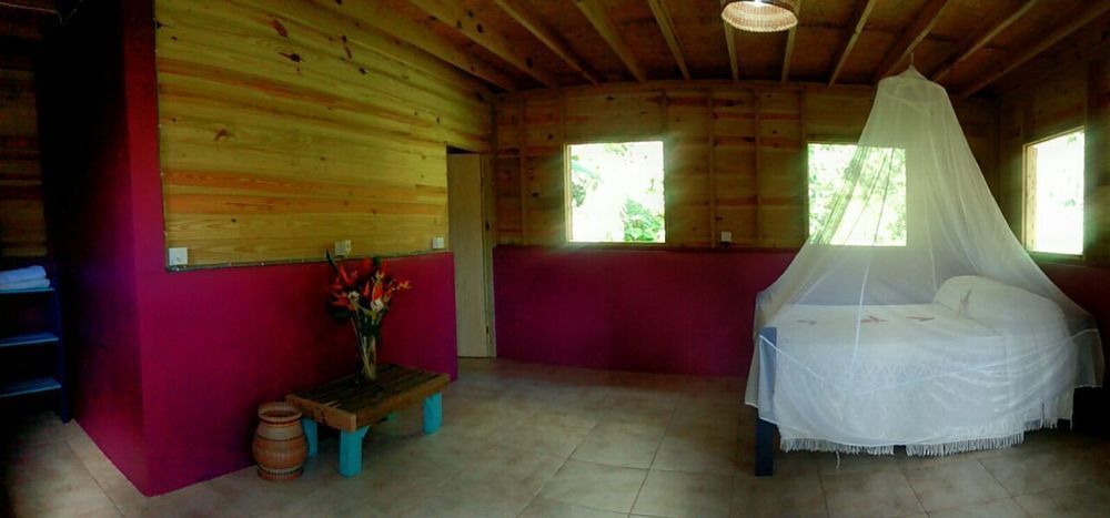 Roots Jungle Retreat Villa Marigot Exterior photo