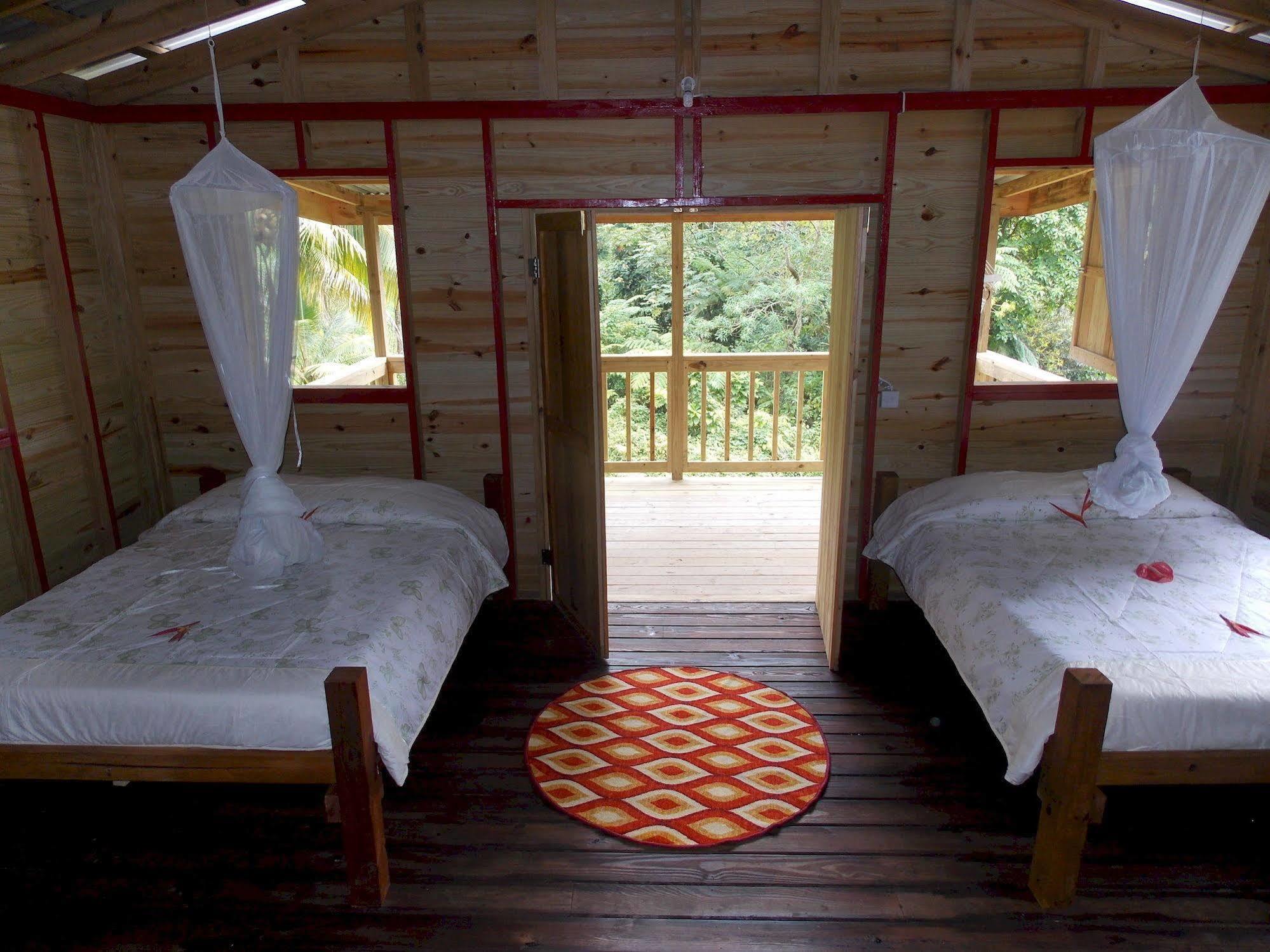 Roots Jungle Retreat Villa Marigot Exterior photo